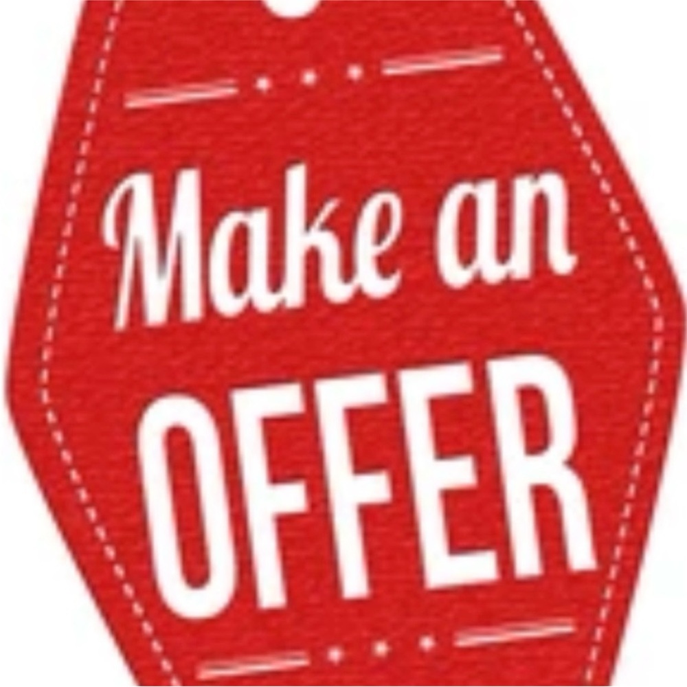 Red 'Make an Offer' Tag Graphic